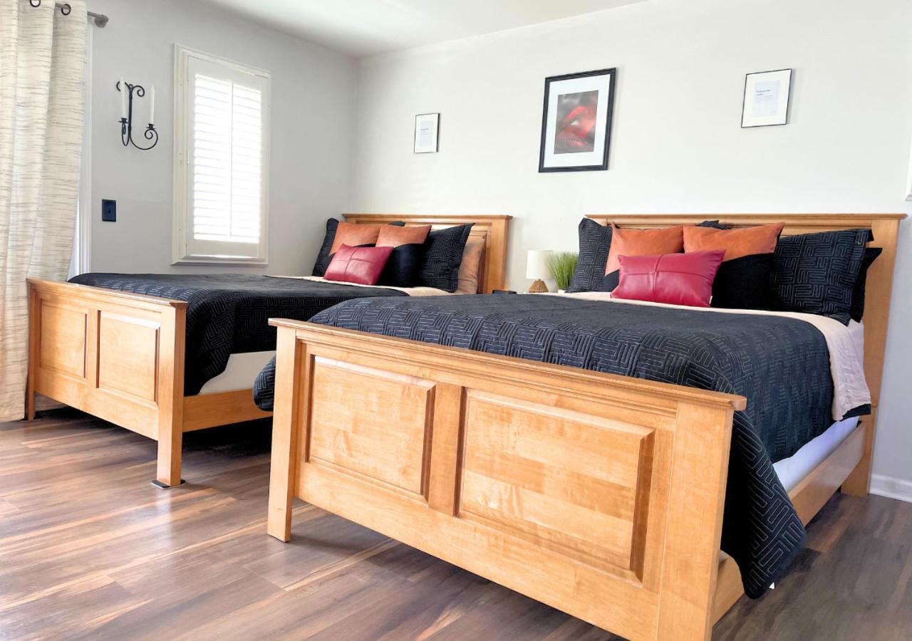 Getaway Villa- 3 Mins To Mohegan- Fully Stocked With Two Full Beds & Fireplace- Jacuzzi, Saltwater Pools, Sauna ノーウィッチ エクステリア 写真